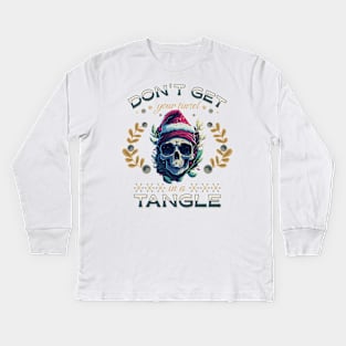 Funny Christmas Skeleton Wearing Santa Hat, Tinsel in a Tangle Kids Long Sleeve T-Shirt